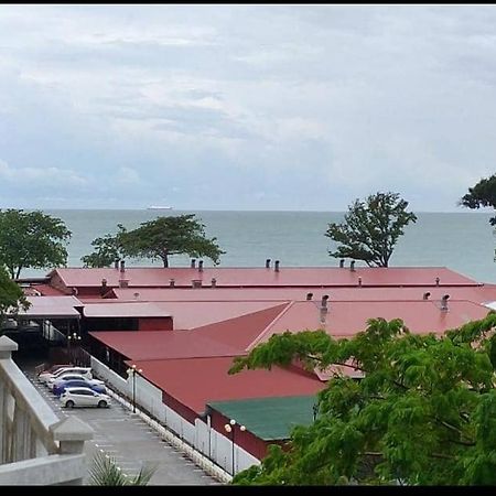Hotel Lotus Desaru Bandar Penawar Exterior foto