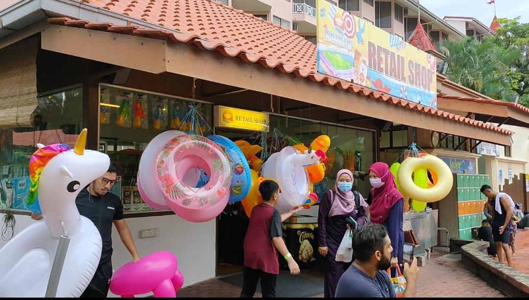 Hotel Lotus Desaru Bandar Penawar Exterior foto