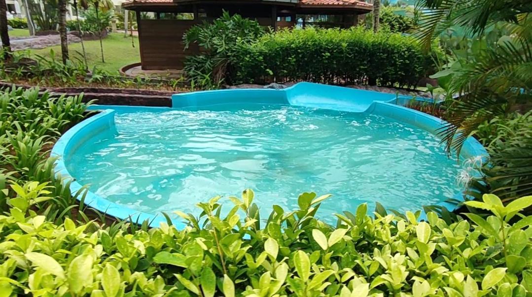 Hotel Lotus Desaru Bandar Penawar Exterior foto